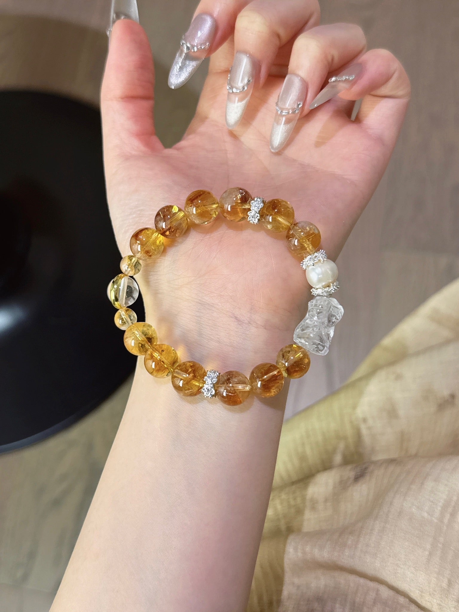 ▫️▪️ Yellow tower crystal pearl white crystal zakiram bracelet